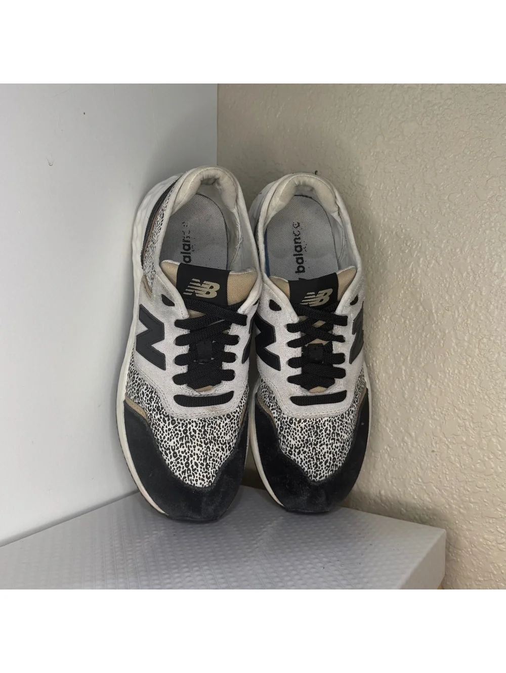 👟 New Balance Women’s 8 Leopard Print Sneakers – Black White Tan